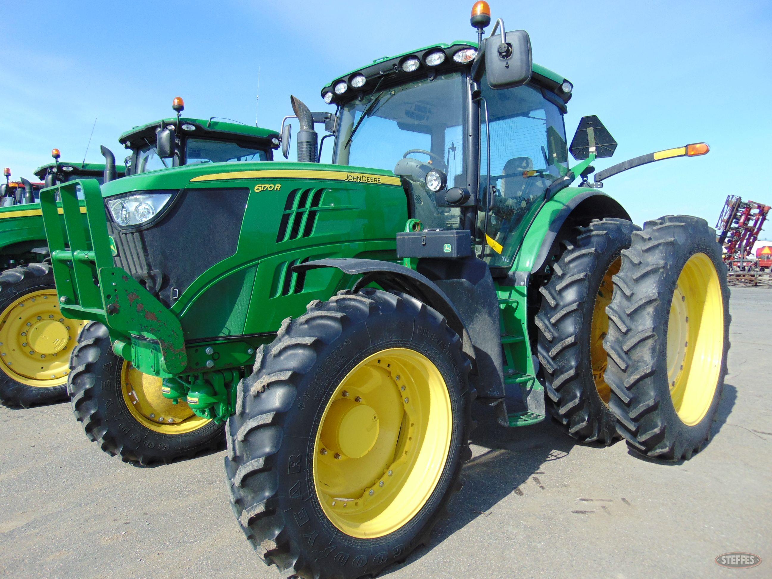 2012 John Deere 6170R_1.jpg